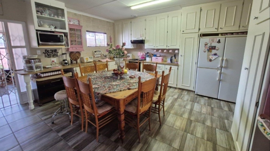 3 Bedroom Property for Sale in Flimieda North West